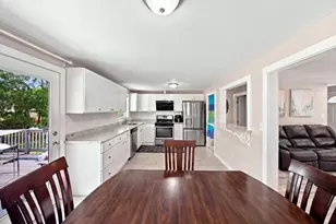 401 Turnpike St, Stoughton, MA 02072 - Photo 8