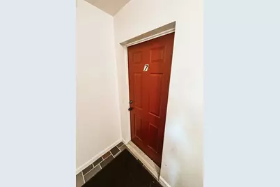 5-7 Hedgerow Ln #7, Amherst, MA 01002 - Photo 4
