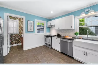 12 Gilbert Street, Waltham, MA 02453 - Photo 10