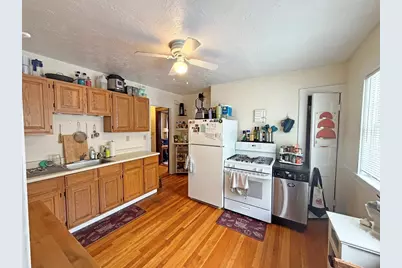 250-252 Robbins St #B, Waltham, MA 02453 - Photo 6