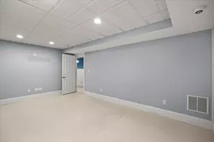 2 Sunflower Dr, Raynham, MA 02767 - Photo 32