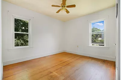 692 Walnut St, Fall River, MA 02720 - Photo 24