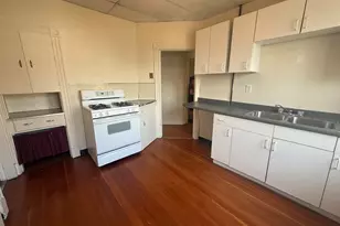 37 Dolphin Ave, Winthrop, MA 02152 - Photo 2