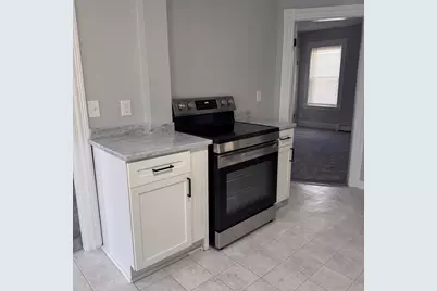 77 Oak St #3, Gardner, MA 01440 - Photo 2