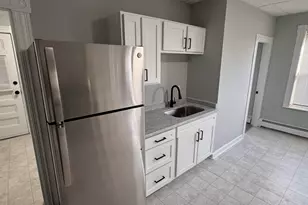 77 Oak St, Gardner, MA 01440 - Photo 6