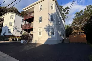 77 Oak St, Gardner, MA 01440 - Photo 2