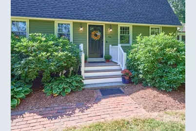 69 Walnut St, Upton, MA 01568 - Photo 2