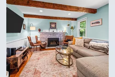 69 Walnut St, Upton, MA 01568 - Photo 6