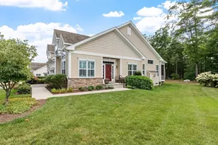 42 Ridgewood Dr, Stow, MA 01775 - Photo 2