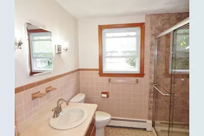 41 N Winnifred Rd, Brockton, MA 02301 - Photo 12