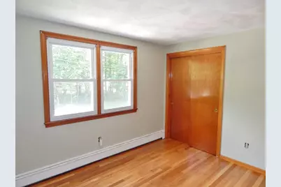 41 N Winnifred Rd, Brockton, MA 02301 - Photo 14