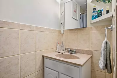 21 Staples Ave #23, Everett, MA 02149 - Photo 16