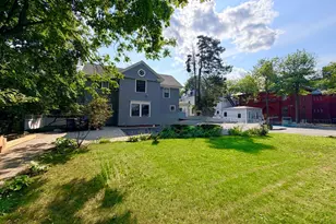 21 Maple St, Arlington, MA 02476 - Photo 2