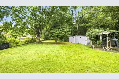 8 Cross St, Halifax, MA 02338 - Photo 30