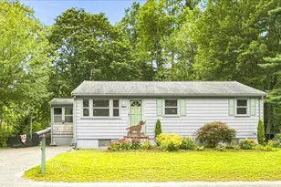 8 Cross St, Halifax, MA 02338 - Photo 32