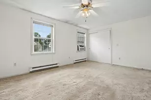 14 Phoenix St, Worcester, MA 01604 - Photo 26