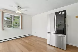 14 Phoenix St, Worcester, MA 01604 - Photo 18