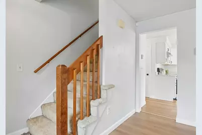 14 Phoenix St, Worcester, MA 01604 - Photo 6