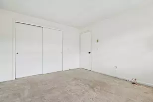 14 Phoenix St, Worcester, MA 01604 - Photo 30