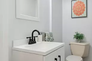 14 Phoenix St, Worcester, MA 01604 - Photo 20