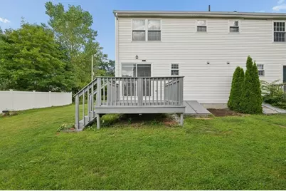14 Phoenix St, Worcester, MA 01604 - Photo 34