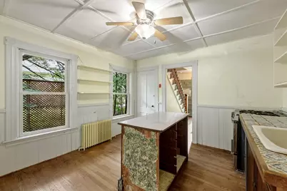 52 Baker St, Amherst, MA 01002 - Photo 6