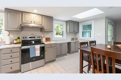 33 Park Dr, Acushnet, MA 02743 - Photo 4