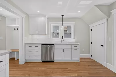 47 Ronald Rd #47, Arlington, MA 02474 - Photo 4