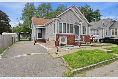 64 Stewart St, Chicopee, MA 01020 - Photo 2