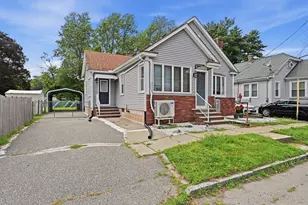 64 Stewart St, Chicopee, MA 01020 - Photo 2