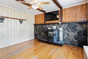 64 Stewart St, Chicopee, MA 01020 - Photo 12
