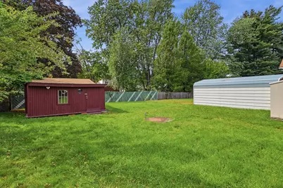 64 Stewart St, Chicopee, MA 01020 - Photo 42