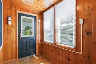 64 Stewart St, Chicopee, MA 01020 - Photo 4