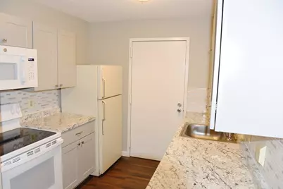 47 Village Brook Ln #14, Natick, MA 01760 - Photo 4