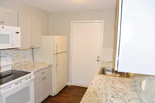 47 Village Brook Ln, Natick, MA 01760 - Photo 4