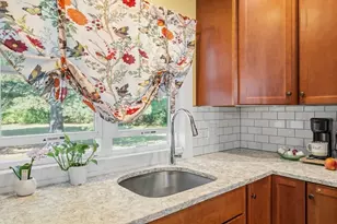 17 Walnut Ct, Rockland, MA 02370 - Photo 10