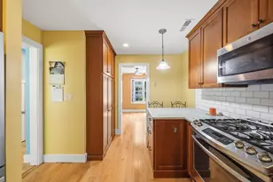 17 Walnut Ct, Rockland, MA 02370 - Photo 8