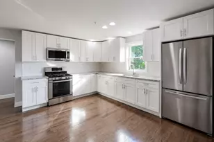 15 Leedsville St, Boston, MA 02122 - Photo 2