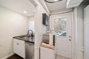12 Marivista Ave, Waltham, MA 02451 - Photo 12