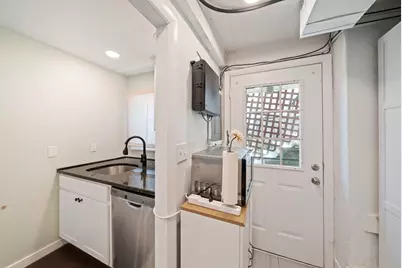 12 Marivista Ave, Waltham, MA 02451 - Photo 12