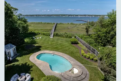 13 Harbor Acres Ln, Mattapoisett, MA 02739 - Photo 4