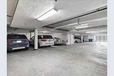 407 W 1st St #302, Boston, MA 02127 - Photo 28