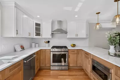 24-1/2 N Central St, Peabody, MA 01960 - Photo 8