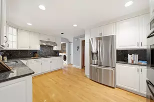 1028 Webster St, Needham, MA 02492 - Photo 6