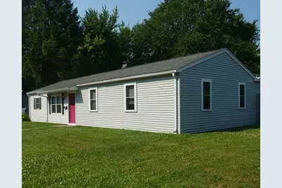 62 Homeland Dr, Whitman, MA 02382 - Photo 2