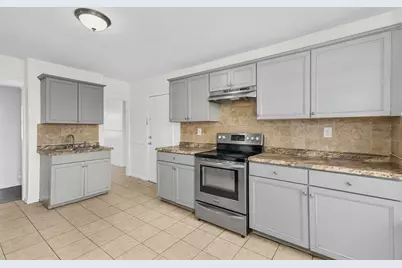 97 Eastern Ave, Worcester, MA 01605 - Photo 22