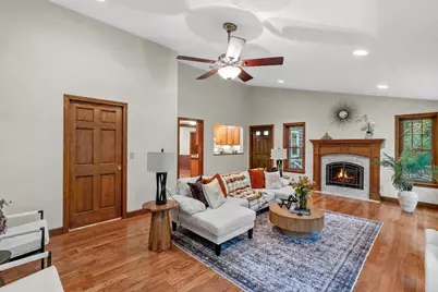 45 Amble Road, Chelmsford, MA 01824 - Photo 4