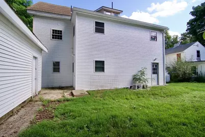 11-13 Webb Ct, Ware, MA 01082 - Photo 4