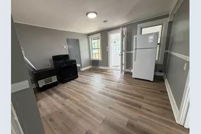 9 Henry St, Southbridge, MA 01550 - Photo 8