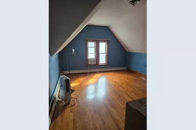 37 Bradley St #2, Somerville, MA 02145 - Photo 2